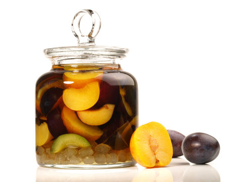 Rumtopf mit Fr&uuml;chte
