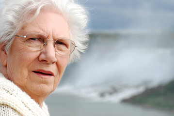 senior woman portrait at Niagara falls