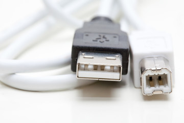 USB Kabel schwarz weiß