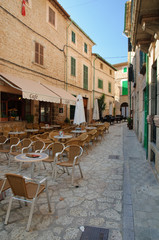 Straßencafe in Fornalutx auf Mallorca
