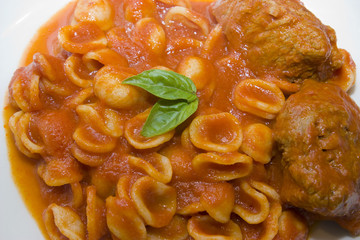 orecchiette al ragù