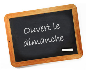 Obraz premium ouvert le dimanche