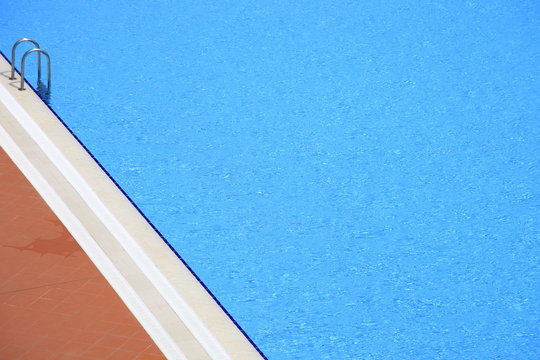 Leiter am Swimming-Pool