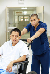 Obraz premium medical aide and patient