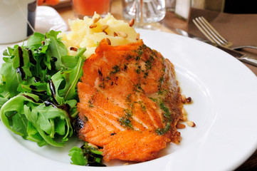 grilled salmon and lemon with tomato and salmon