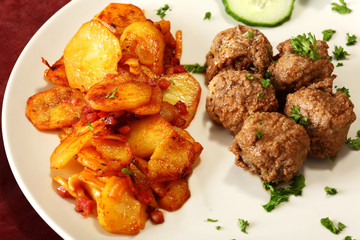 Bratrollmops und Bratkartoffeln