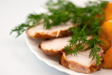 Rosted cauliflower with chiken meat and dill