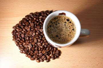 caffee crema mit kaffeebohnen