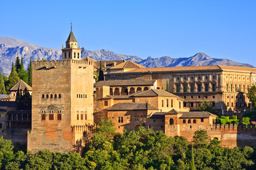View on Alhambra at sunset, Granada, Spain - obrazy, fototapety, plakaty