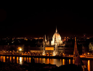 Obraz na płótnie Canvas Budapest by night