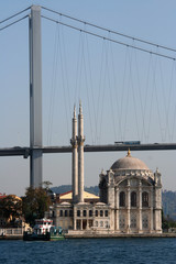 Fototapeta na wymiar Widok Meczet i most nad Bosforem - Istanbul