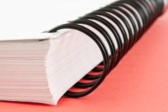 Buch mit Spiralbindung