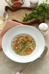 Minestra ai finferli e orzo - Primi del Trentino Alto Adige