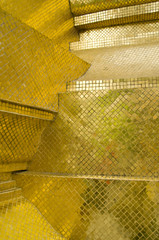 Obraz premium golden mosaic - exterior of Bangkok royal palace