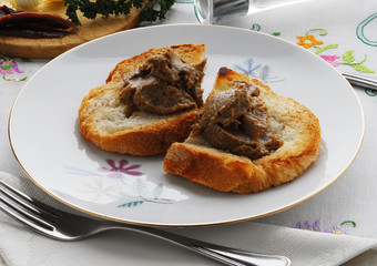 Crostini al patè di beccaccia - Antipasti della Toscana