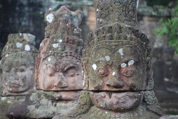 Statues d'angkor