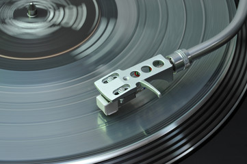 Running clear disc in silver