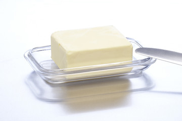 Butter mit Messer butter beurre mantequilla burro