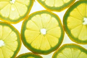 Möbelaufkleber Gelbe Zitronenscheiben © karandaev