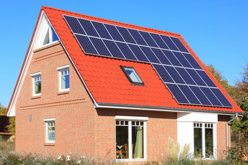 Energiespar - Haus Solardach Sonnenenergie Deutschland