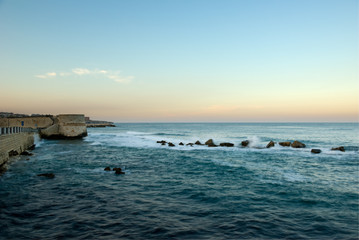 Sonnenuntergang im Hafen von Syrakus