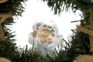 Engel und Tannenzweige