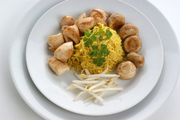 organic pilau rice with grilled chicken goulash