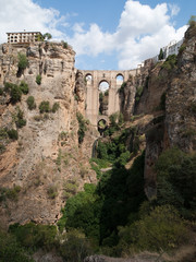Vue sur le pont spectaculaire de Ronda