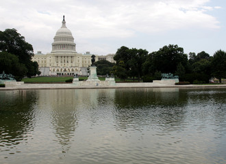 Fototapeta premium Capitol Hill and Reflection