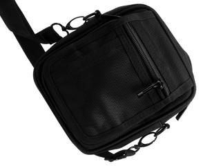 Naklejka premium Black handbag isolated on a white background