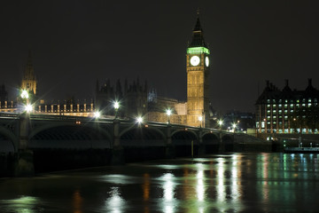 Fototapeta na wymiar The Big Ben and Westminster Bridge at night