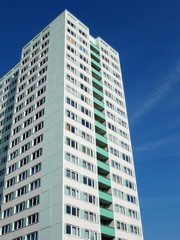 Sanierter Plattenbau