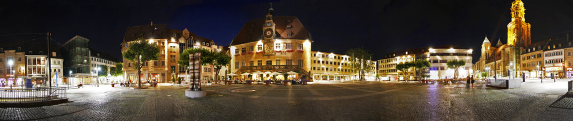 Fototapeta na wymiar Panorama vom Marktplatz Heilbronner