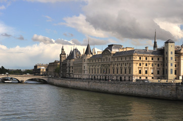ile de la cité