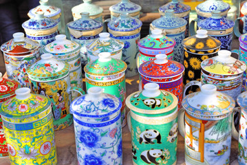 Naklejka premium China Shanghai Yuyuan market tea pots.