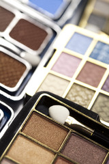 Colorful eyeshadows, accesories
