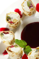 Sweet Fruit Sushi Rolls