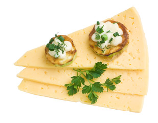 Tasty roasted marrow, cheese and parsley