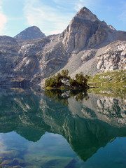 Mountain reflection - Kings canyon national park, USA