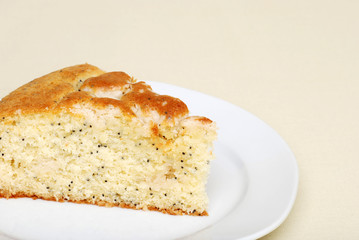 lemon poppy seed cake slice