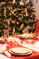 set christmas table
