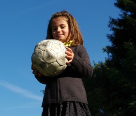 enfant avec son ballon