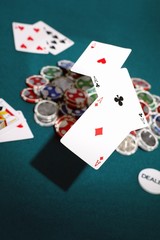 brelan d'as gagnant - poker