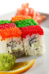 Tobiko Rainbow Roll