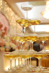 婚礼上的香槟塔