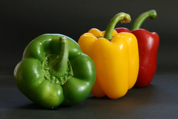 paprika rot, gelb , grün
