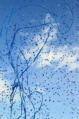 Imagination, rubans forment un personnage aérien