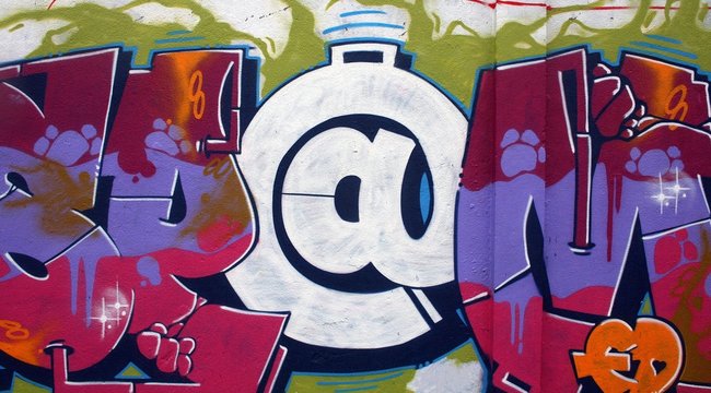 arobase en graffiti