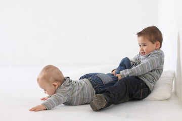 jeux d'enfants,deux freres