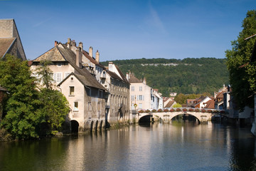 Fototapeta na wymiar Ornans w Loue, Jura (Francja)